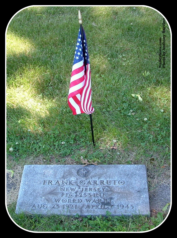 Monument, Glendale Cemetery, photo Copyright  2004 by Anthony Buccino